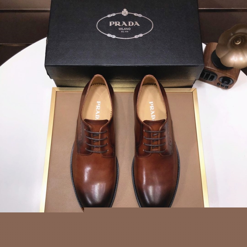 Pra*a leather shoes